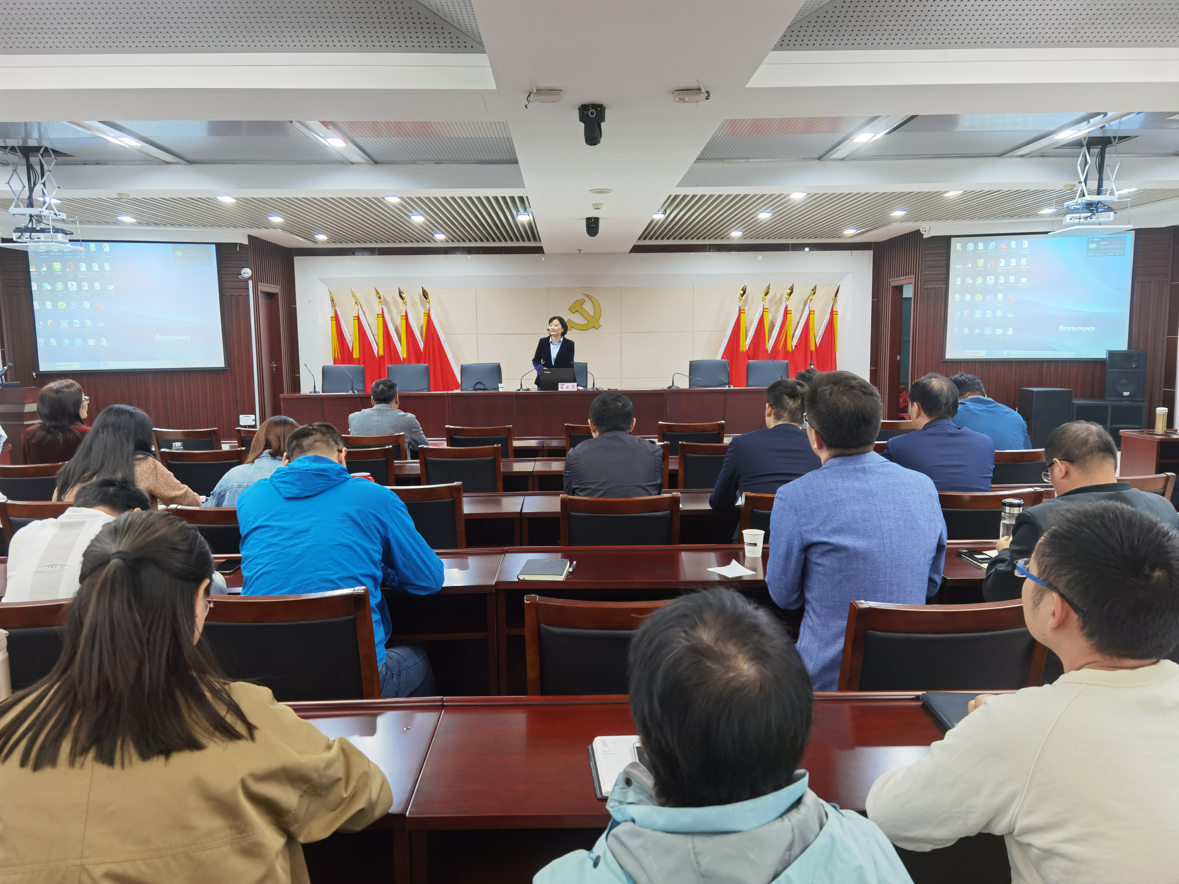 南部路橋承辦開(kāi)展建發(fā)集團(tuán)第二期道德講堂活動(dòng)
